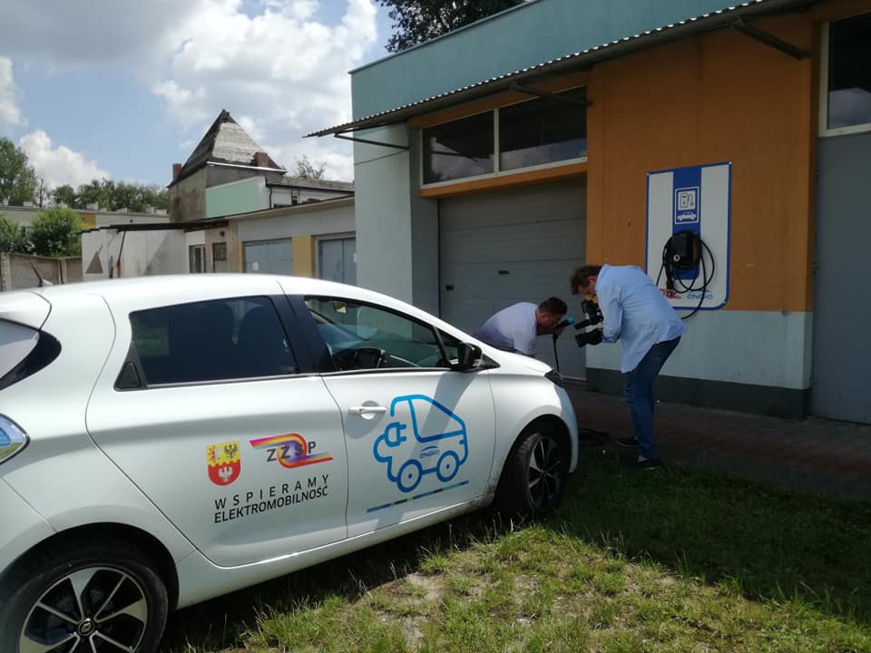 37387924_1742161545873128_6975546622696488960_n